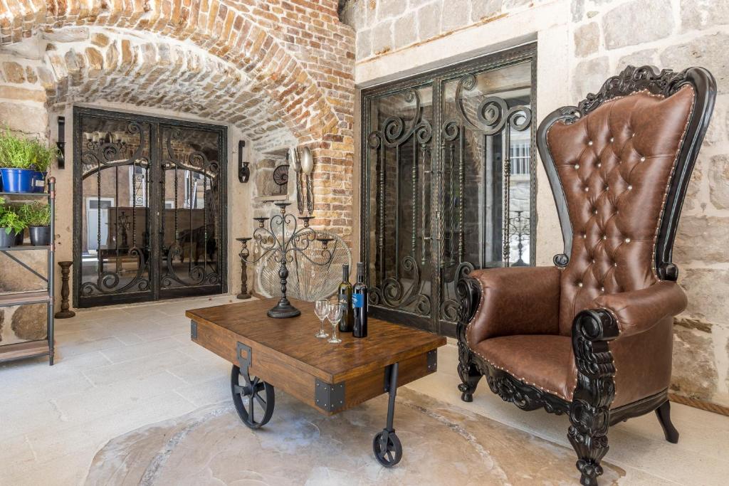 Heritage Palace Varos - MAG Quaint And Elegant Boutique Hotels photo
