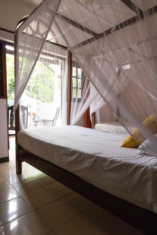 Villa Taprobane photo
