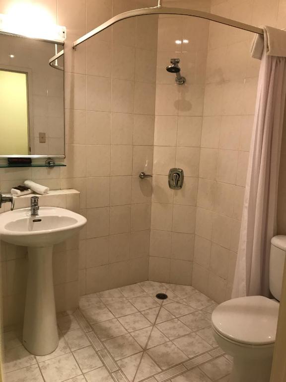 Pacific Harbour Motor Inn photo