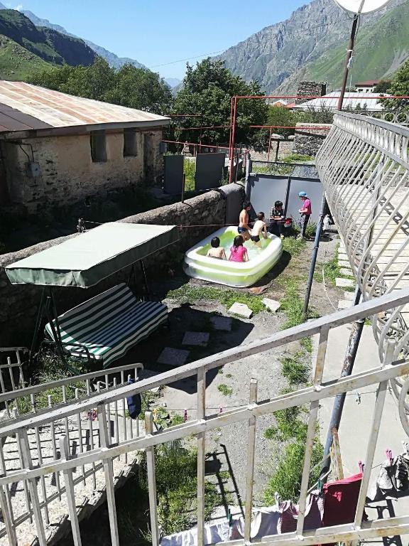 Nikoloz Guesthouse photo