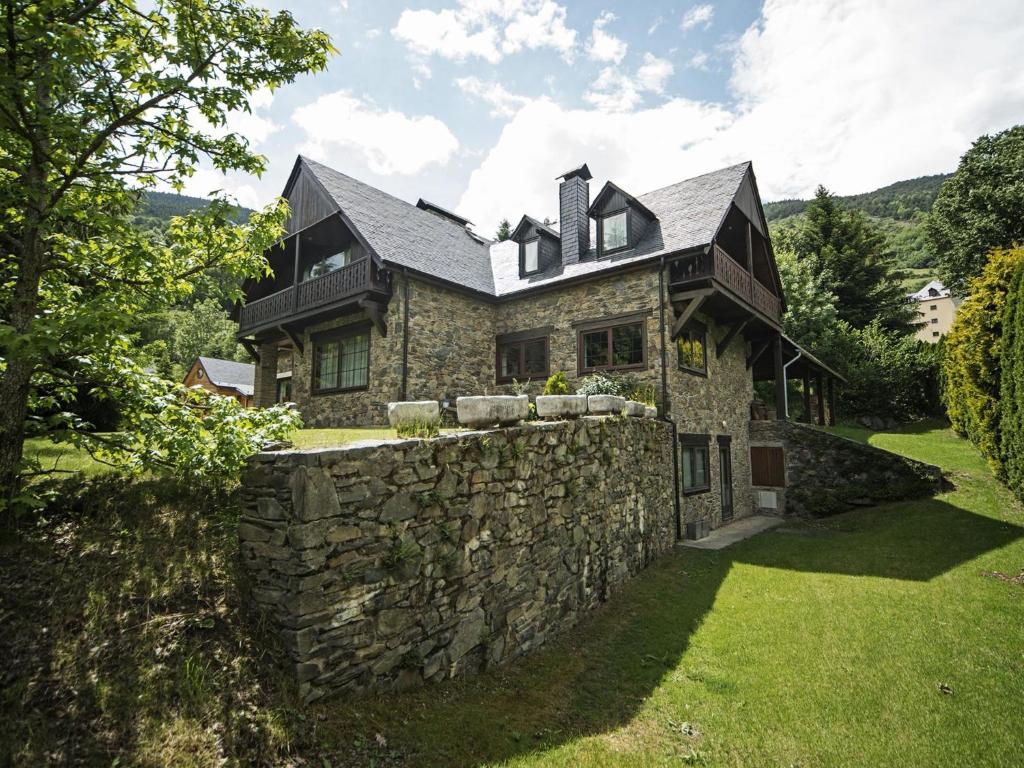 Chalet in Vielha near Baqueira Ski Resort - 2