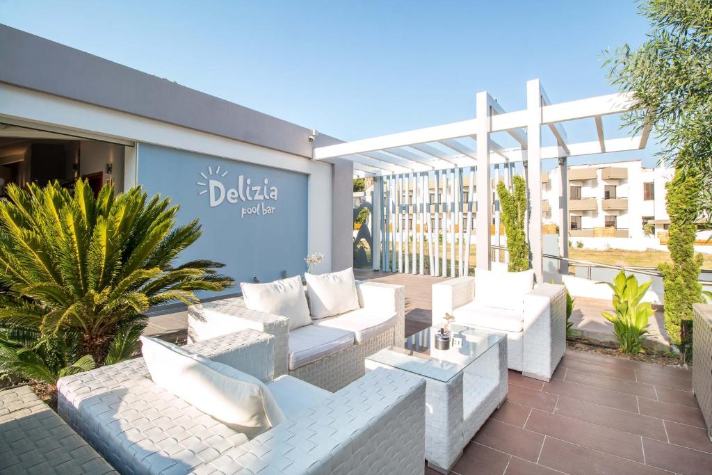 スイミングプール