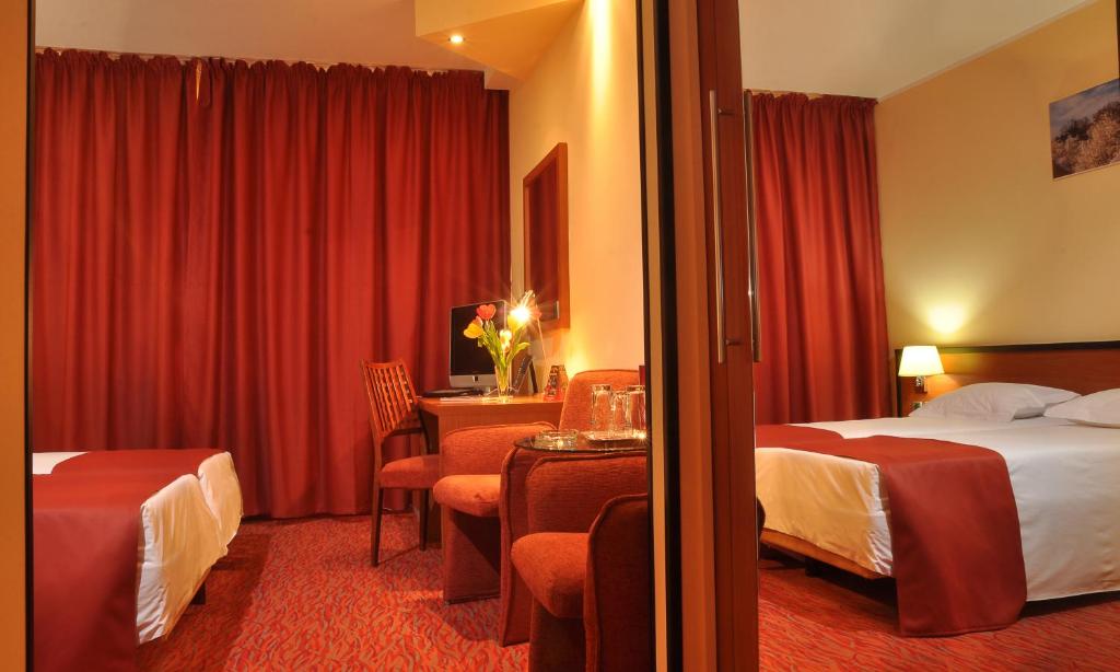 North Star Continental Resort photo