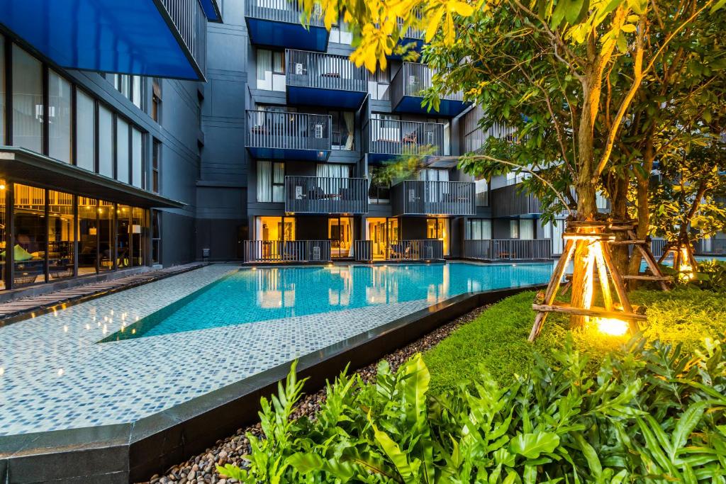 The Deck Condominium by Lofty photo