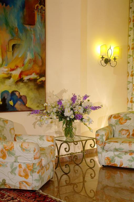 Isabella — Hotel rooms in Taormina, Sicily