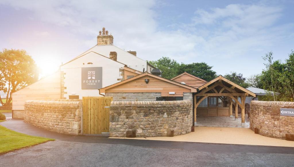 Forest — Hotel in Burnley
