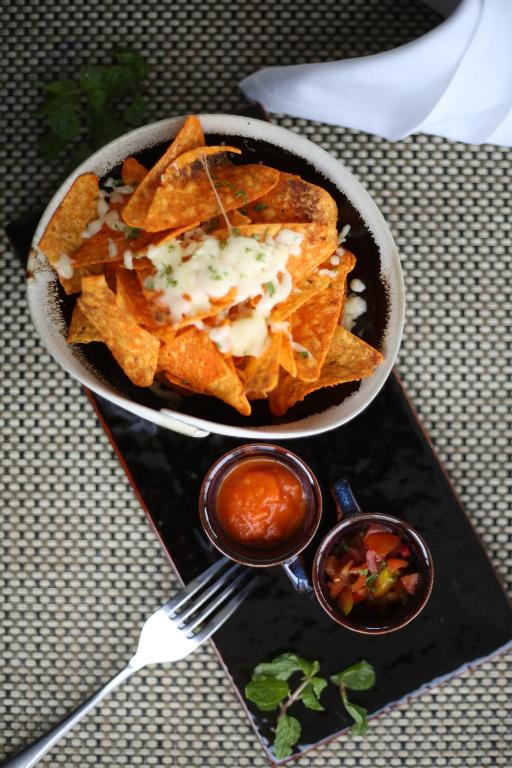 อาหารและเครื่องดื่ม