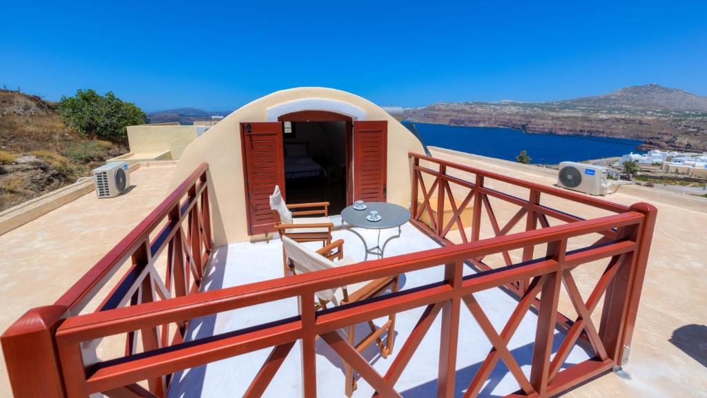 Aspalathos Suites photo