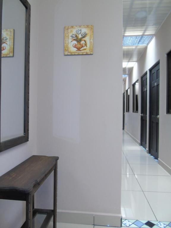 Facilities, Hotel El Descanso in San Jose