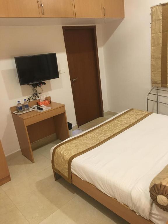 Hotel Avenue 11 photo