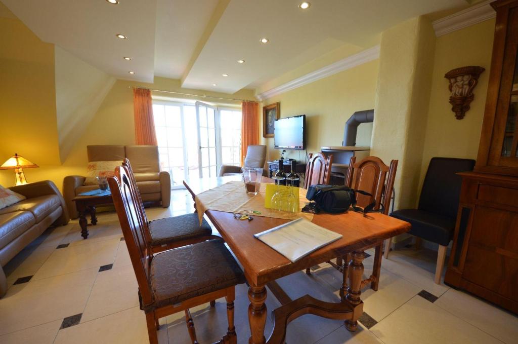 Ferienwohnung-Sonnenkliff-in-Gross-Zicker-Halbinsel-Moenchgut 전경