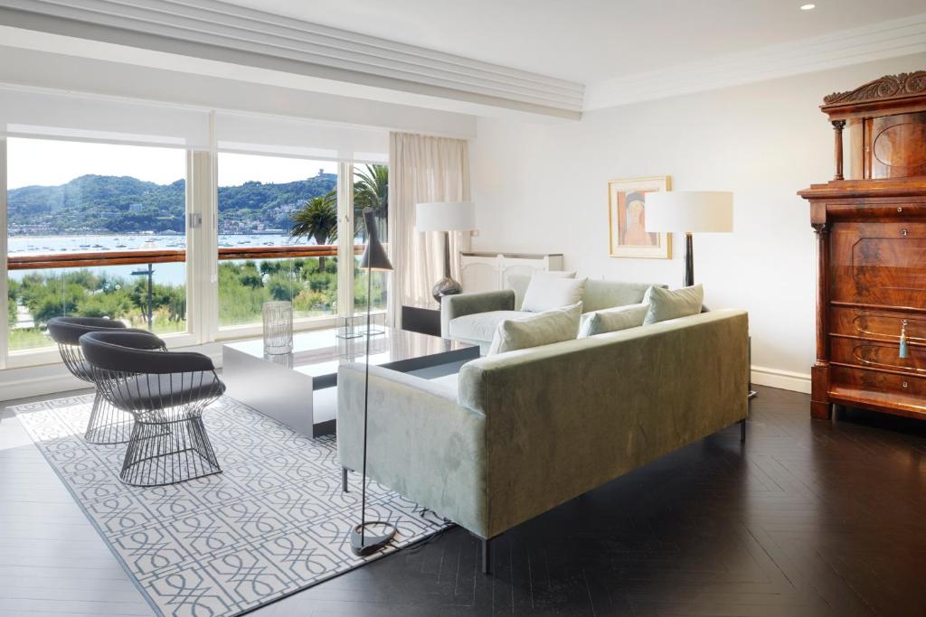 Playa de La Concha 10 by FeelFree Rentals - 2