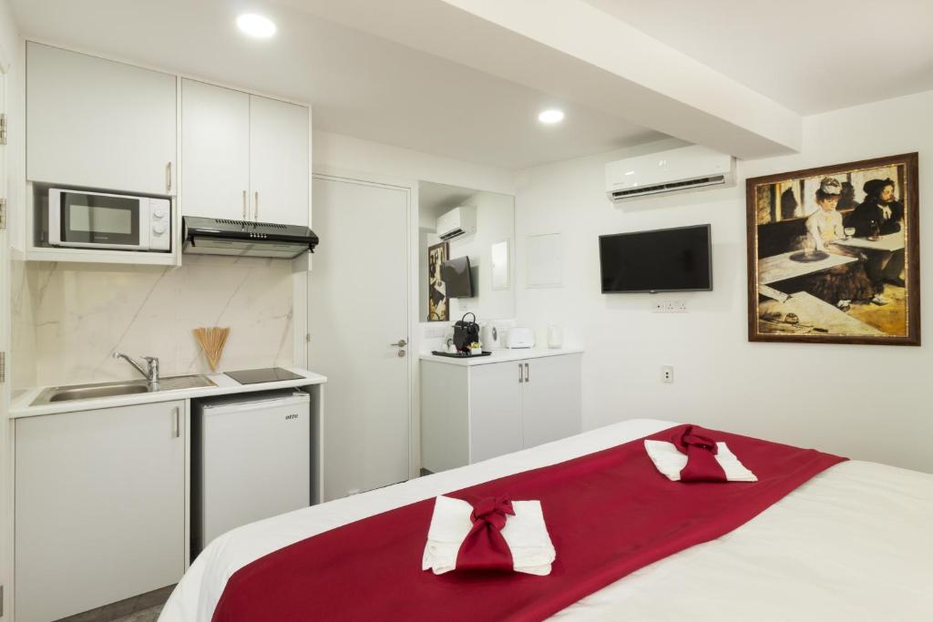 Art & Wine Studios and Apts photo