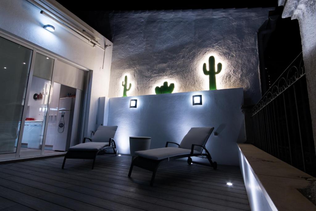 Beach & Urban Attic - 5