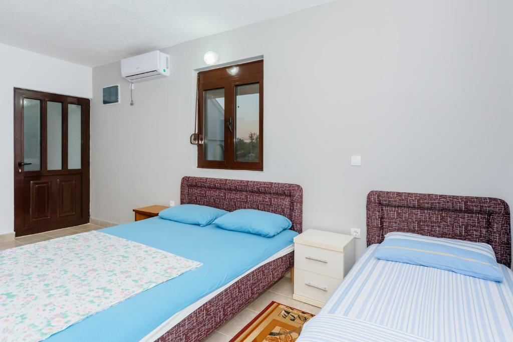 MC Apartments - 5