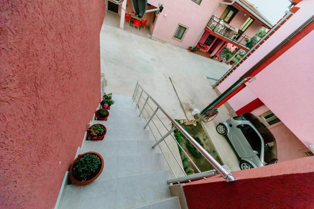 MC Apartments - 2