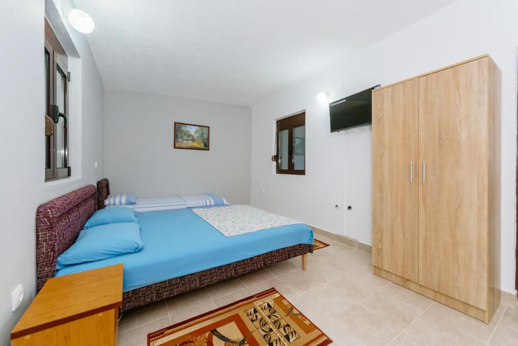 MC Apartments - 4