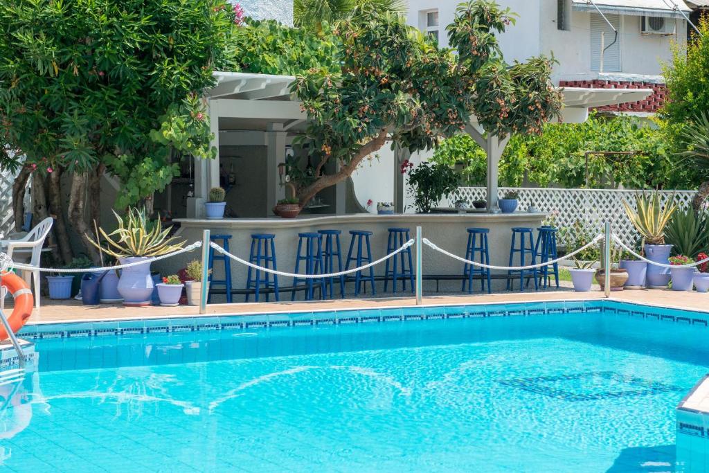 Hotel George — Hotel in Thassos