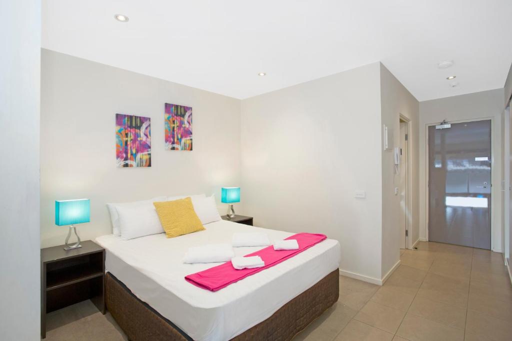 Astra Apartments Glen Waverley @ViQi photo