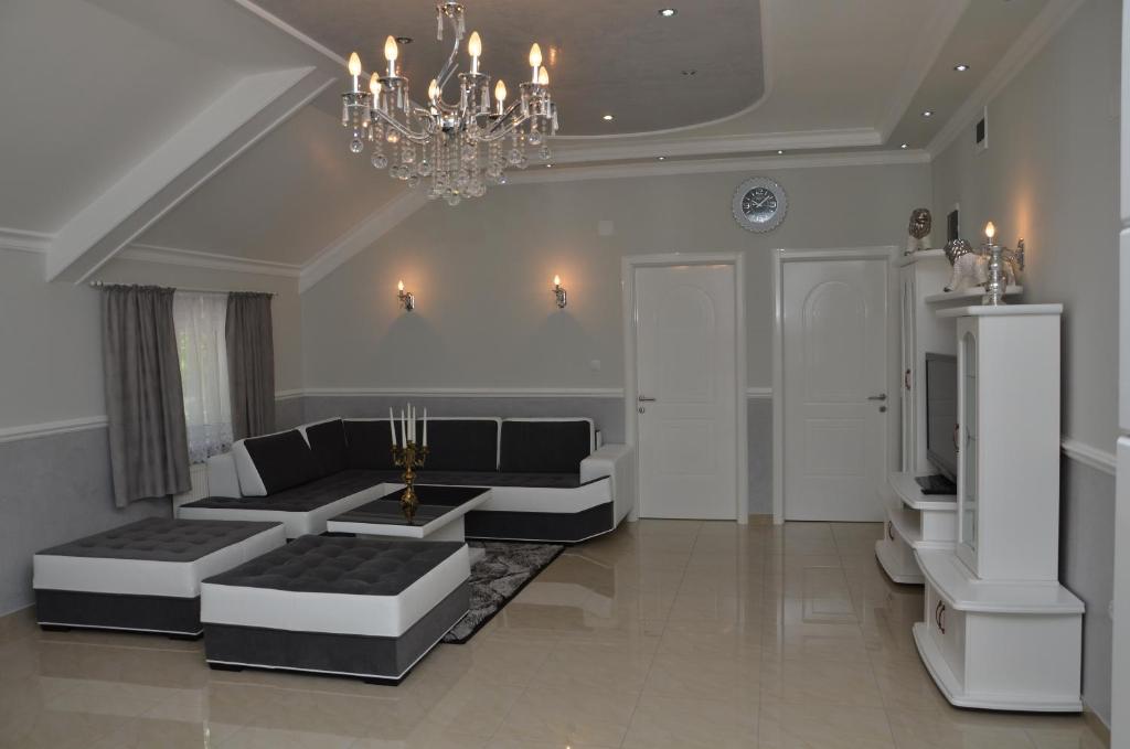 Apartments Royal Menex — Hotel in Pozarevac