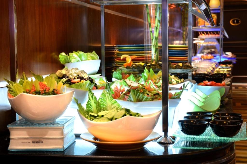 طعام و مشروبات