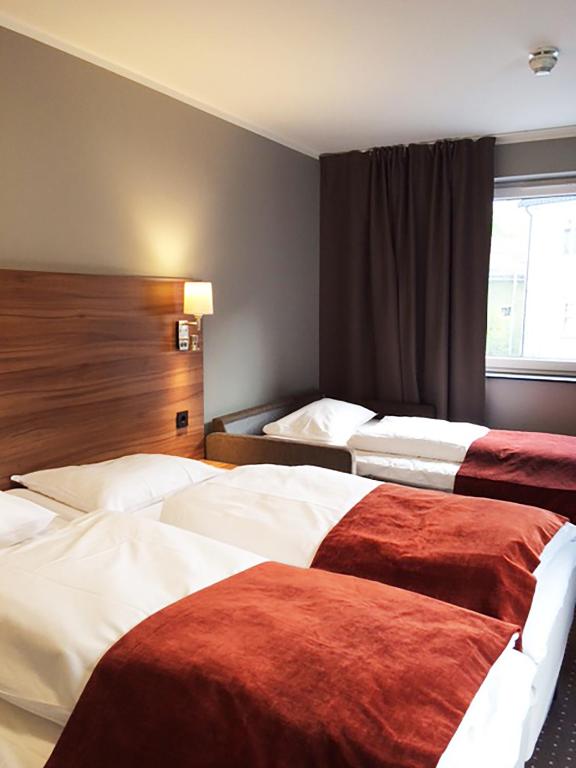 Családi szoba (3 felnőtt részére)