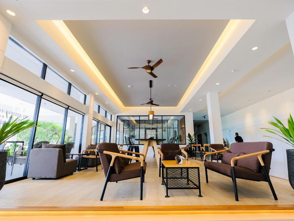 Lobby, The Rich Hotel in Nakhonratchasima