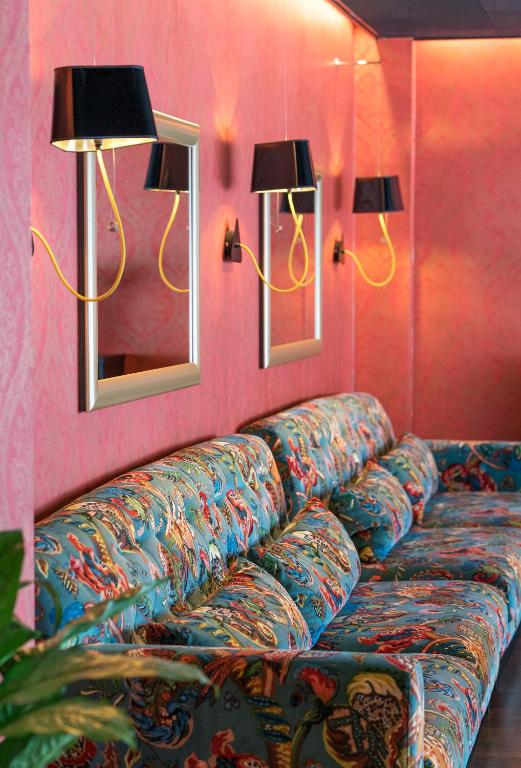 フロント・ロビー