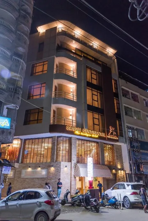 三爱大陆精品酒店，位于因帕尔的酒店