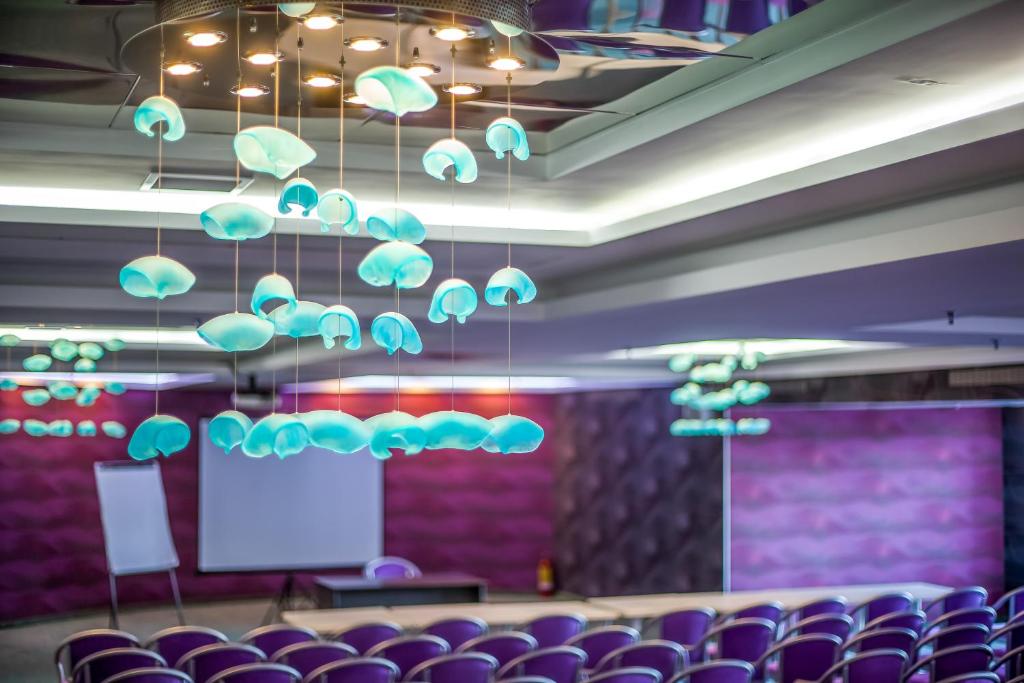 Pegasos Deluxe Beach Hotel — Restaurant & bars in Faliraki, South Aegean