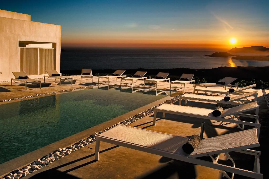 May Seven Suites - Adults Only — Hotel in Santorini