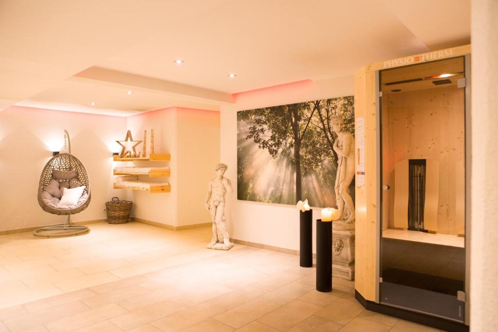 โรงแรมการ์นี โรเมอร์โฮฟ (Hotel Garni Romerhof)