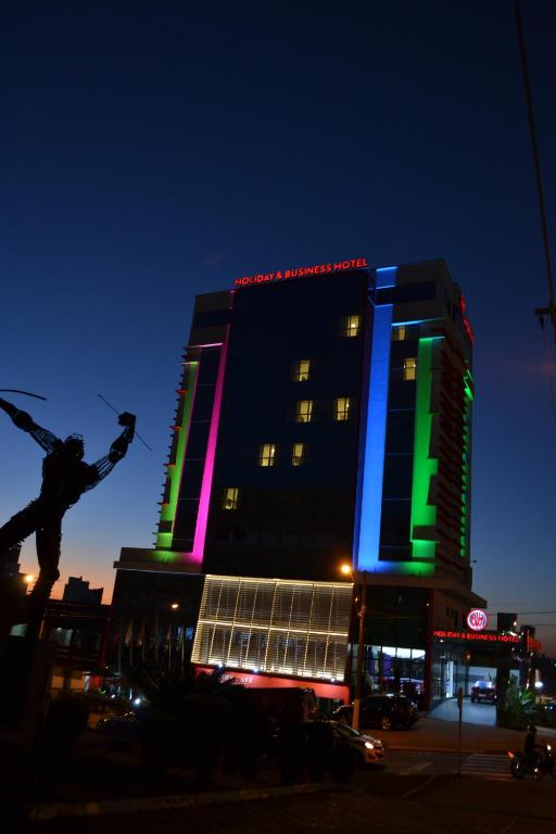 Holiday &amp; Business Hotel - Em frente ao Centro de Eventos e Arena Conda — Hotel in Chapeco