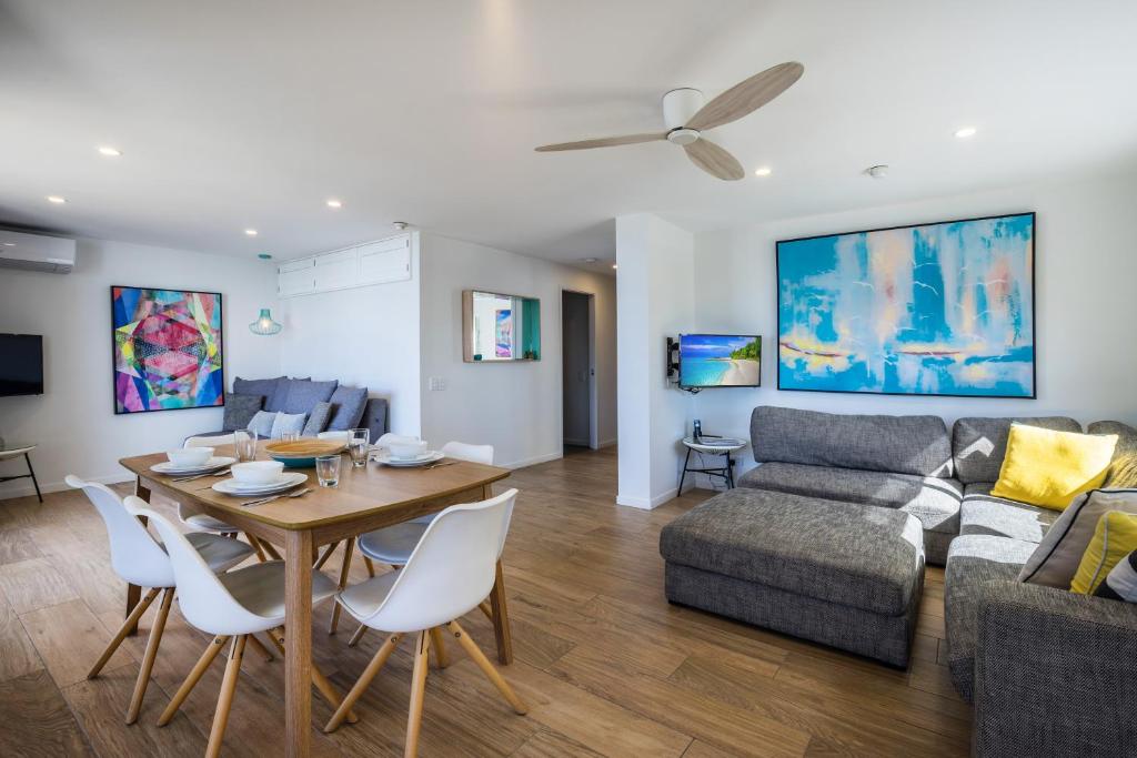 Sunshine Coast Pacific Beach Resort Additional