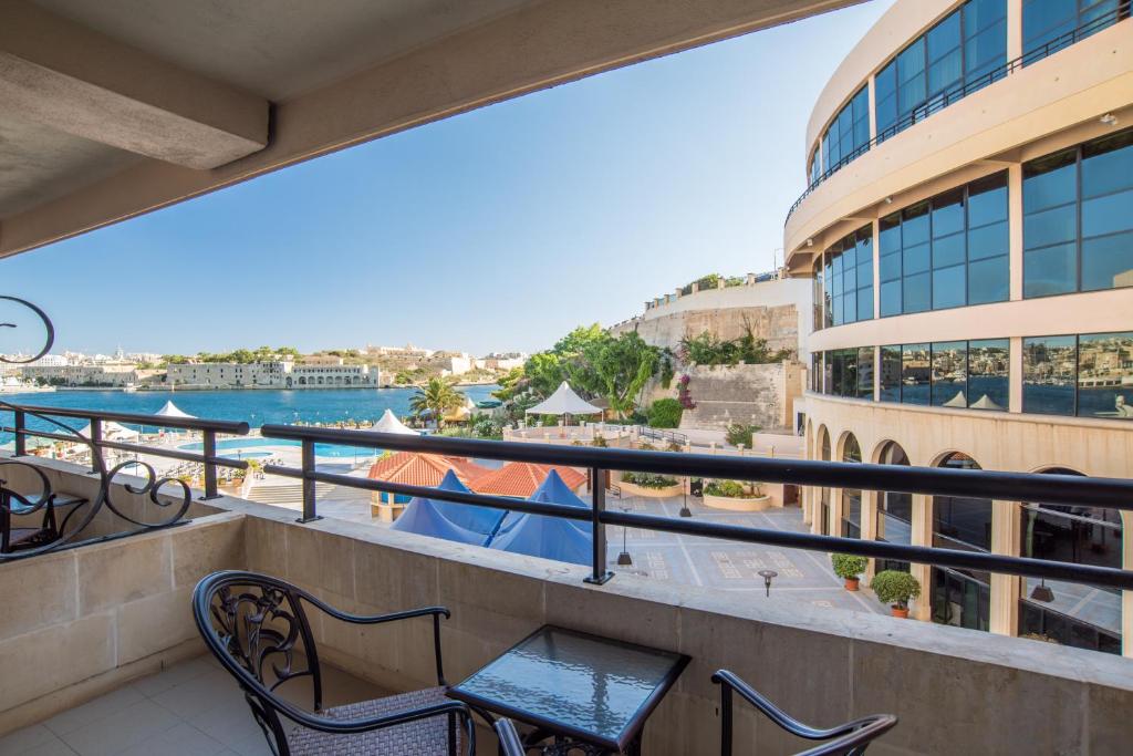 Grand Hotel Excelsior Photo 25