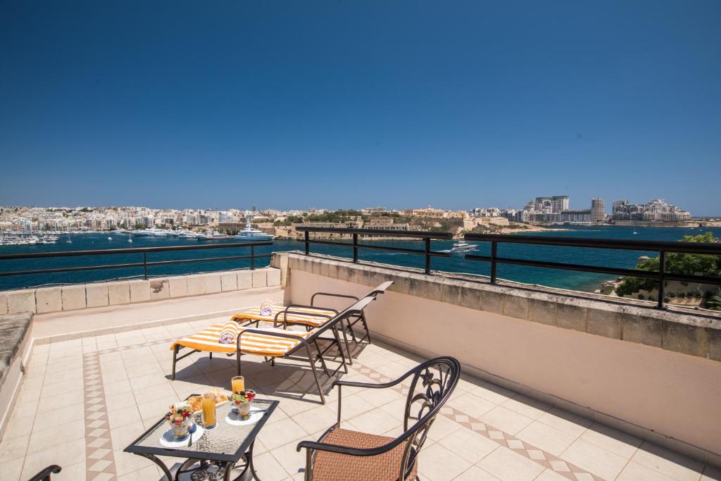 Grand Hotel Excelsior Photo 31