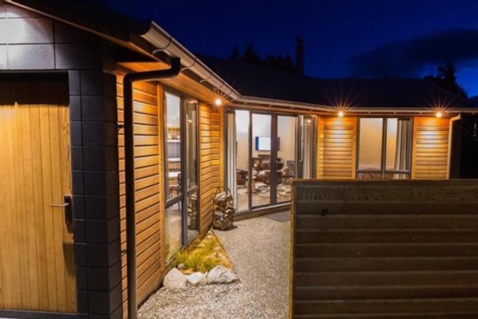 Designer Cabin - Lake Tekapo