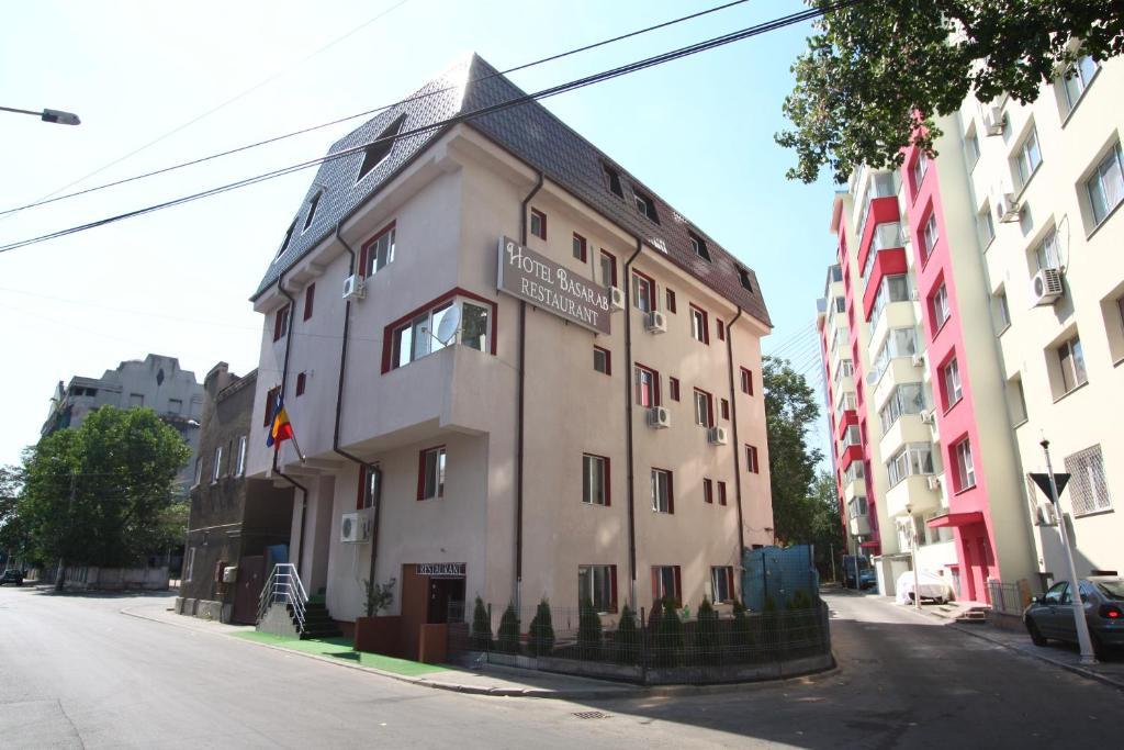 Hotel Basarab — Hotel in Bucharest