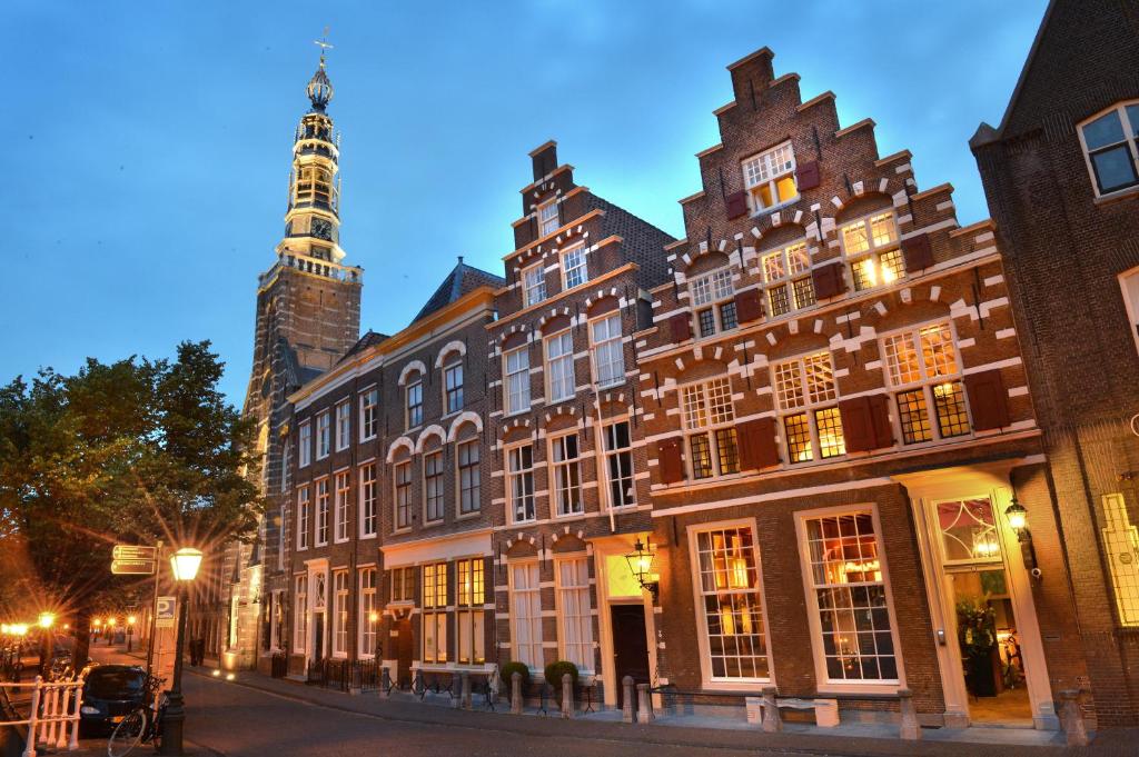 Boutique Hotel Steenhof Suites — Hotel in Leiden