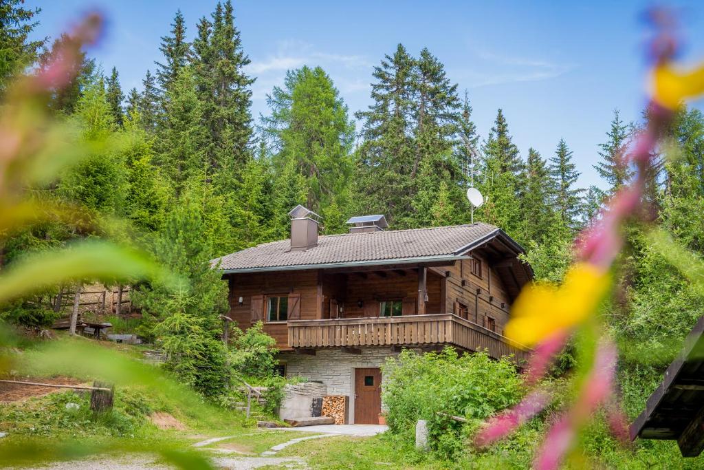 Kronplatz Ski Lodge - 1