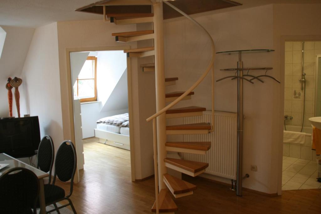 Two-Bedroom Apartment, Wendlers Ferienwohnungen #1 #4 #5 #6 in Schwaig bei Nurnberg