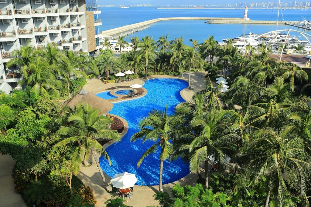 Serenity Marina Hotel photo
