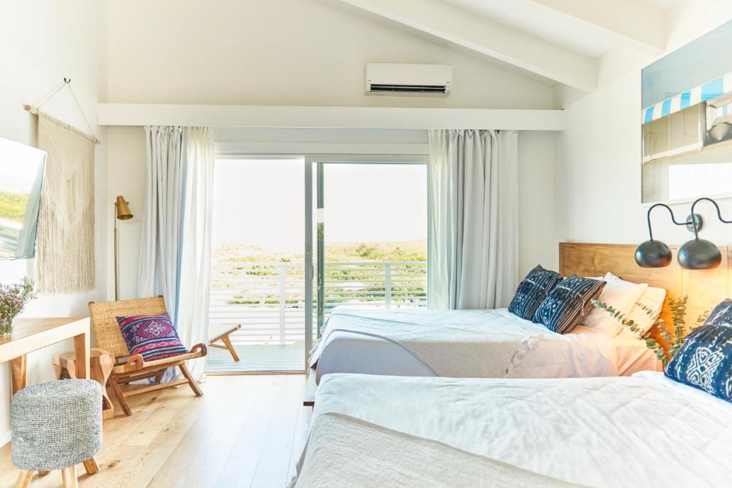 Hero Beach Club Photo 24