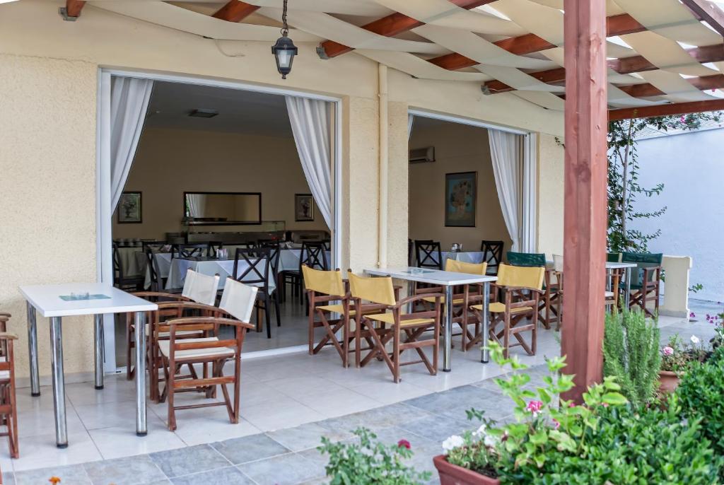 Cretan Sun — Restaurant & bars in Rethymnon