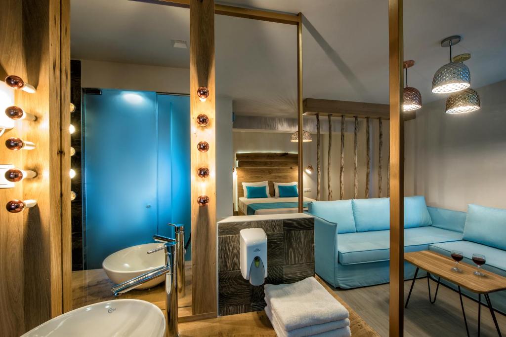 Senses Blue Boutique hotel — Hotel rooms in Hersonissos