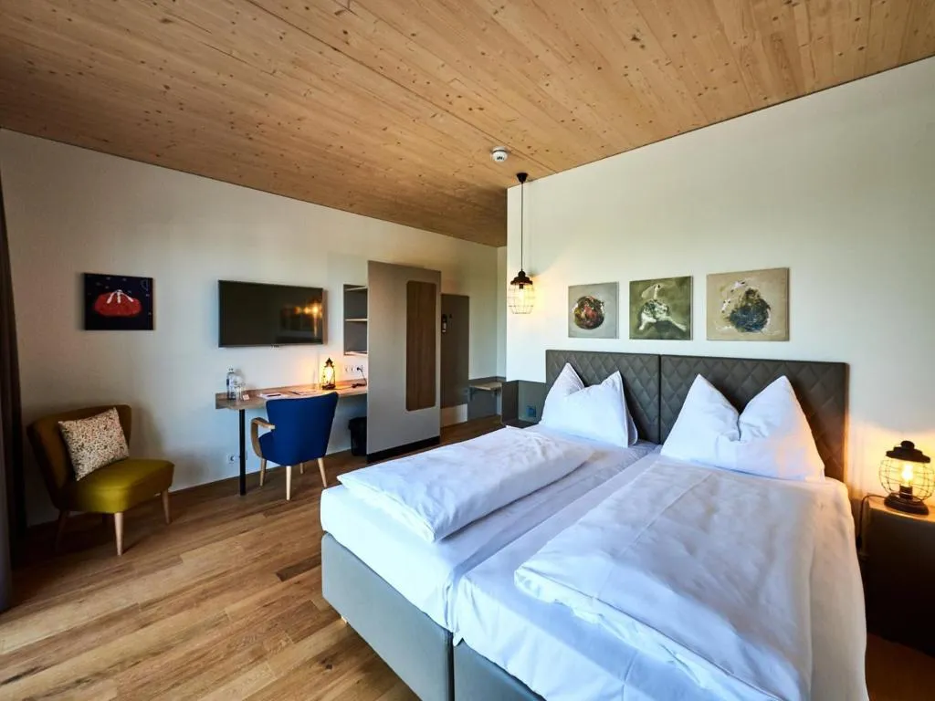 Hotel Katamaran, hotel in Rust
