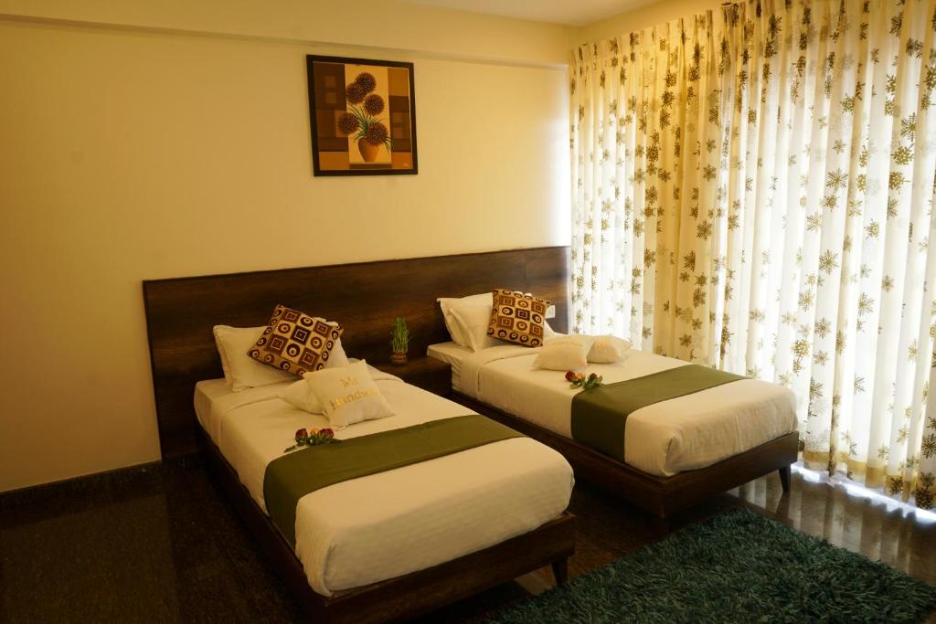 Hotel Royal Serenity Kammanahalli photo