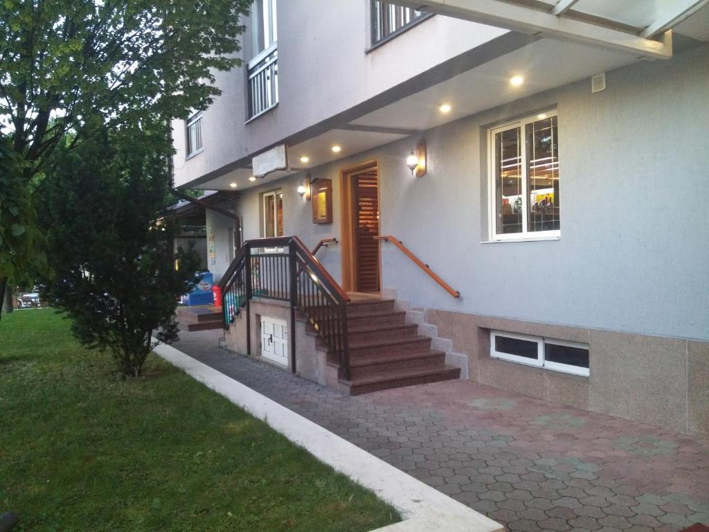 Hotel Delminium photo
