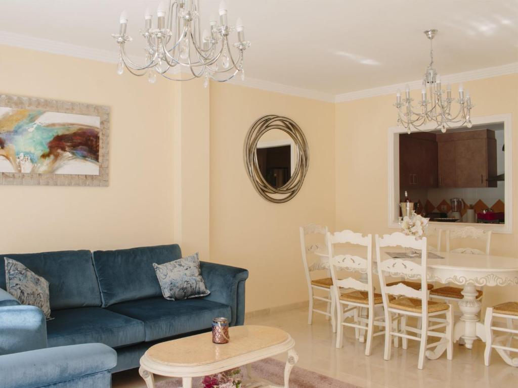 Elviria Beach Luxury Apartment - 5
