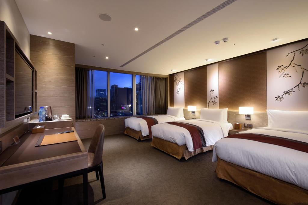 Taipei Green World Grand NanJing room
